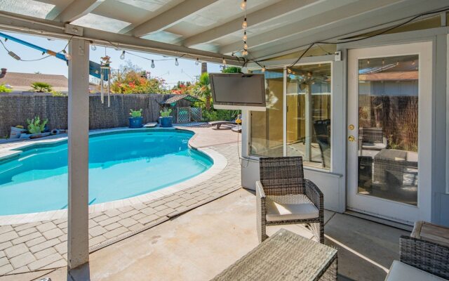 Exquisite 4BR Home near Old Town by WanderJaunt