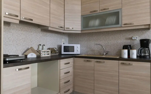 Thresh Apartments Airport by Airstay