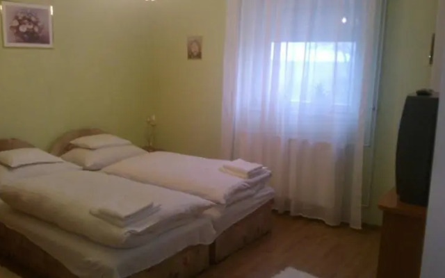 Kont Panzió és Apartmanházak