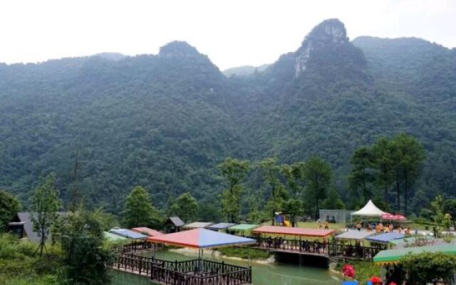 Chongqing Baihua Valley Eco Resort