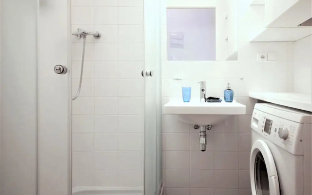 City Castle Aparthotel