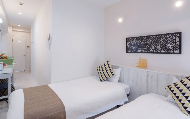 Living Inn Asahibashiekimae Premier