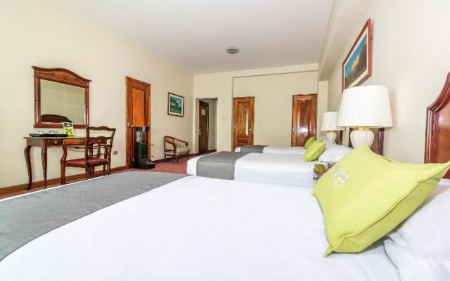 Hotel Maury