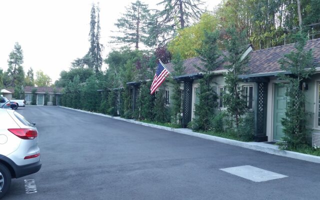 Marin Lodge