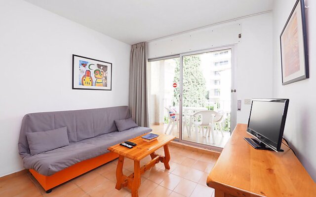 Apartment Mismar Roses 8270