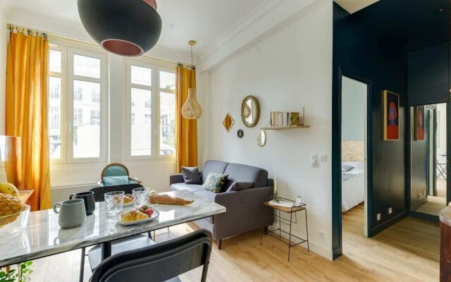 Sublime chic & modern apartment - Paris 5e by GuestReady