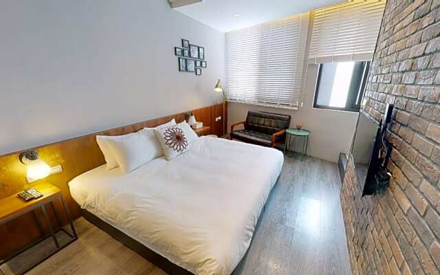 Simple Life Room