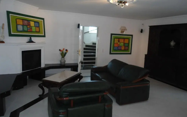 Alamos House
