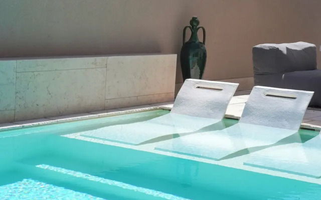 Kalinifta Rooms Luxury Style