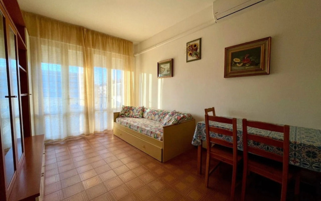 Flat With Beautiful Terrace Close to the sea
