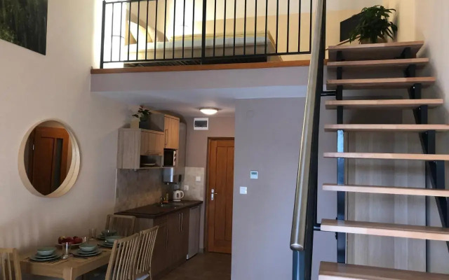 Varázskő Apartmanház, Gyula