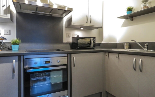 Tudors eSuites Birmingham Canalside Apartments