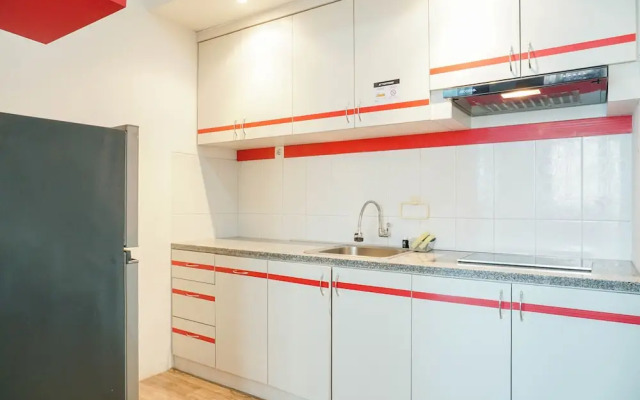 Cozy Living 1BR at Pakubuwono Terrace Apartment