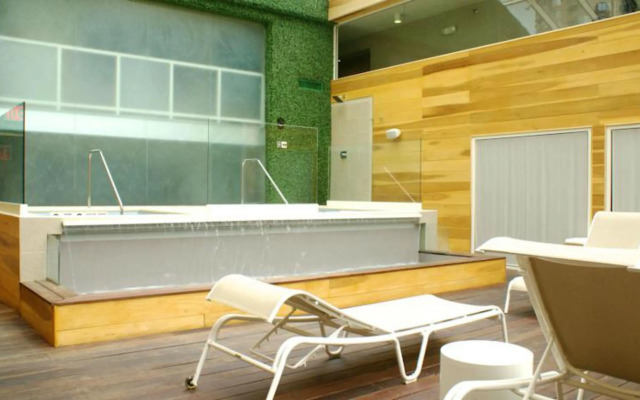 Cachet Boutique Hotel NYC
