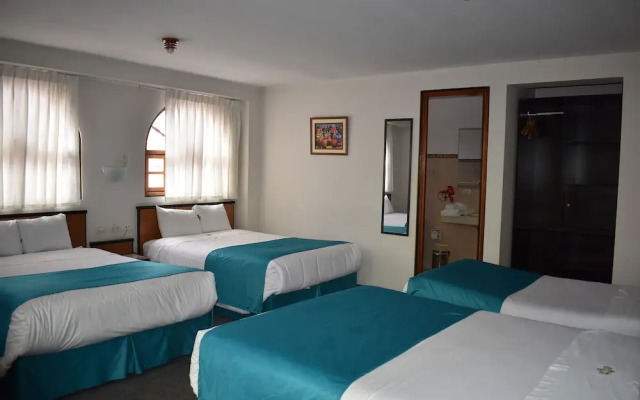 Colonial Plaza Hotel