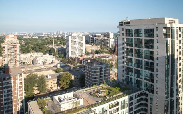 Modern 2 Bedroom Yonge And Eglinton Condo