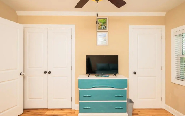 Our Heidaway by Oak Island Accommodations