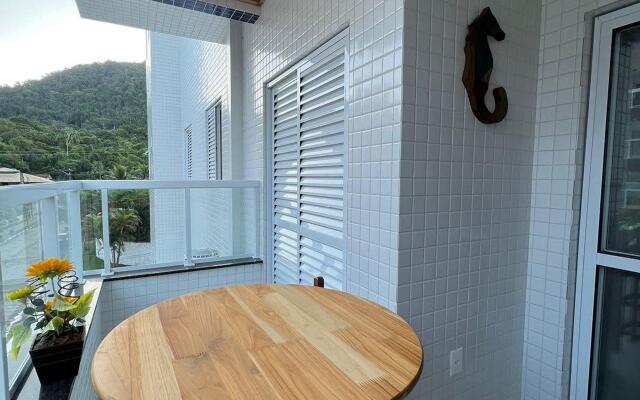 Apto Novo c/ Ar e Piscina  Toninhas Ubatuba