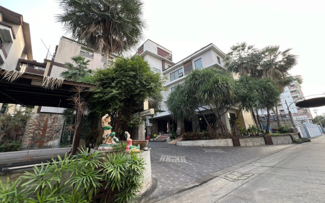 Eurna Resort