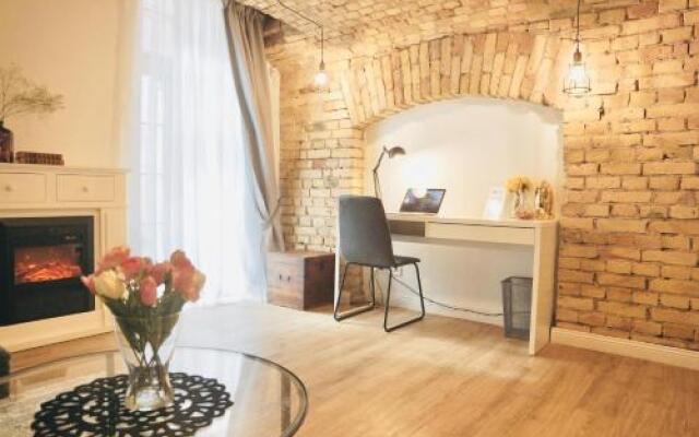 Tomy Old Town Apartments