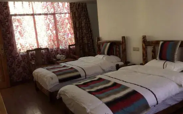 Gongshan Ancient Road Qingyuan Theme Hotel