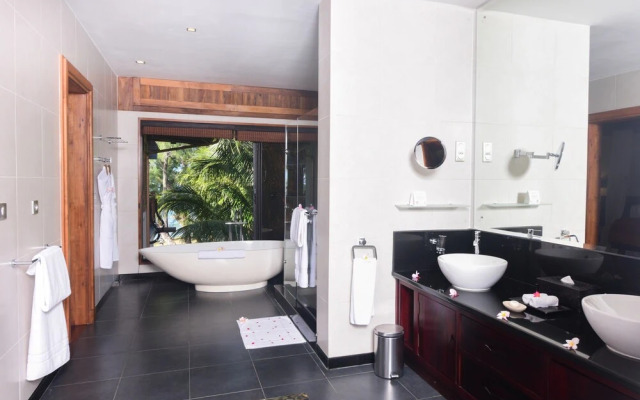 Sankhara Beachfront Villas