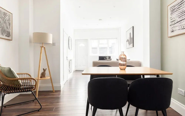 The Peckham Apartments