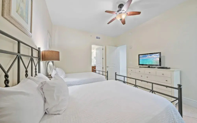 Turquoise Place 405C