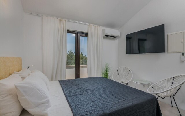 Nice Home in Klimno With Wifi and 3 Bedrooms