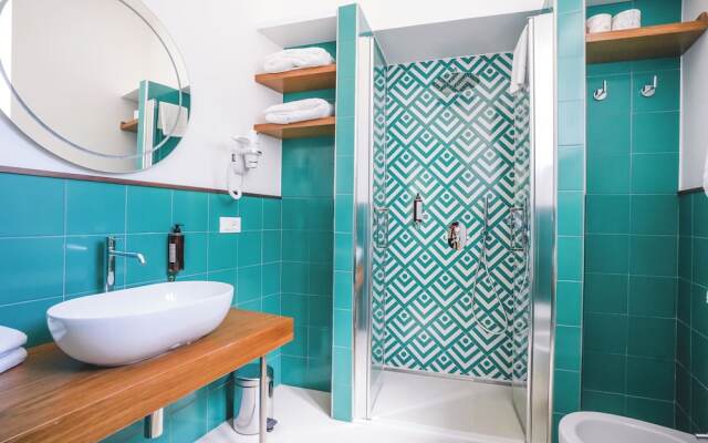 Cafè Latino Suites