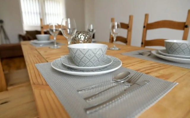 The Bells HOT TUB on Private Terrace Apartments