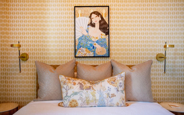 The Bell Athens by Kasa Living