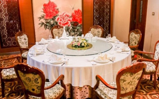 Qingdao Jinhong Sea View Holiday Hotel