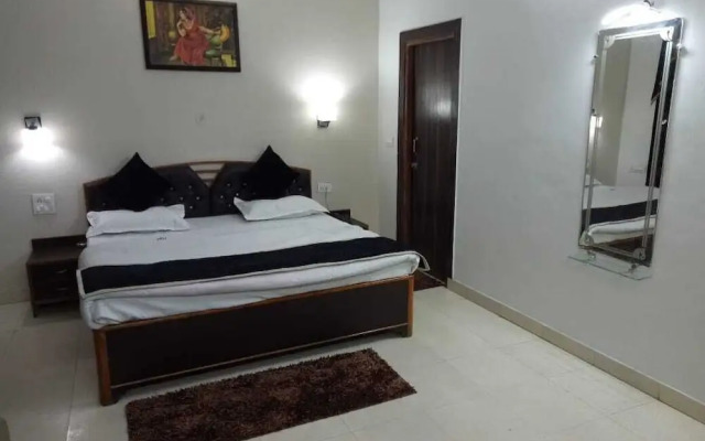 Hotel 4u