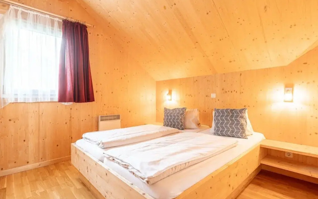 Luxurious Chalet in Murau with Outside Hot Tub