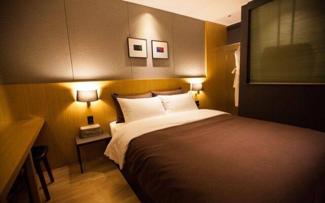 Brown Dot Hotel Busan Sajik Stadium