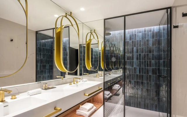 Renaissance Porto Lapa Hotel