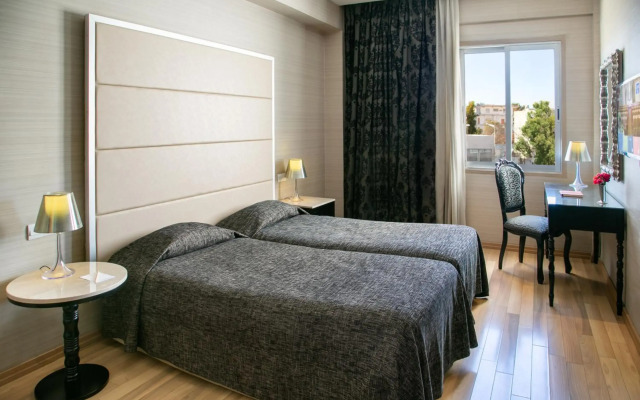 Cleopatra Hotel