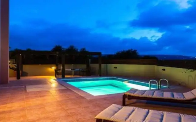 Loutra-one Bedroom Apartment