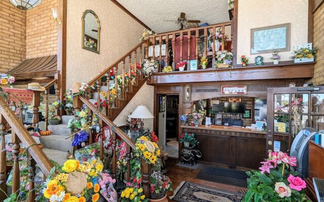 Edelweiss Inn And Suites