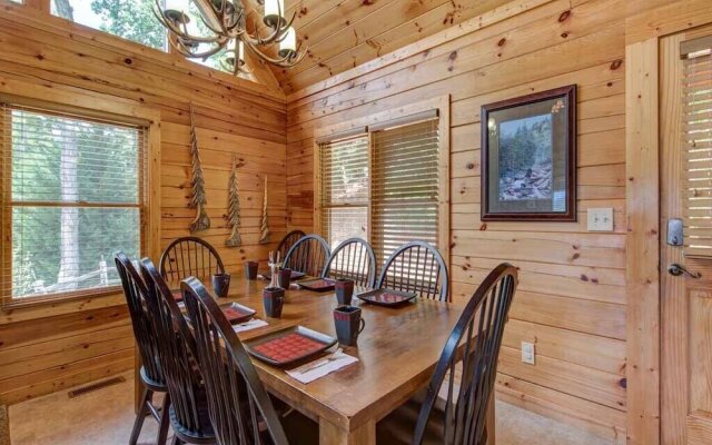 Highpoint Escape - Three Bedroom Cabin