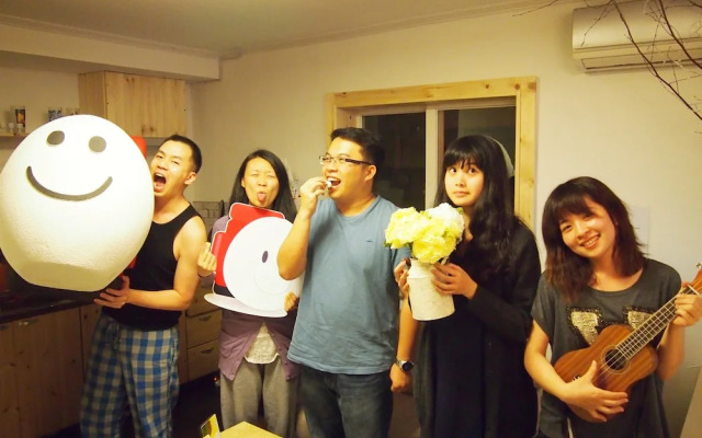 710 Guesthouse Yellow