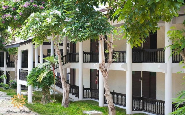 Putera Island Resort