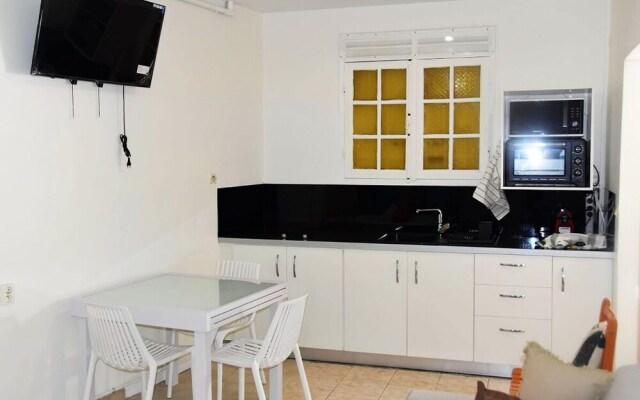 Studio in Baie Mahault, with Wonderful City View, Balcony And Wifi - 10 Km From the Beach