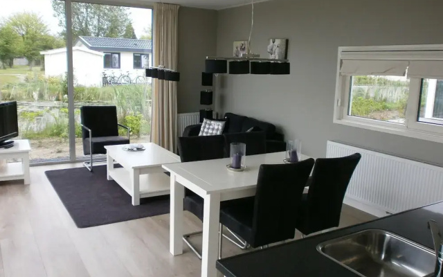 Modern Chalet not far From the Biesbosch