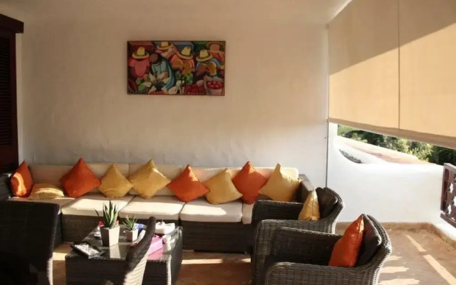 Block J Apartment