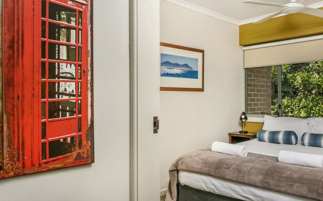 7 James Cook Apartments
