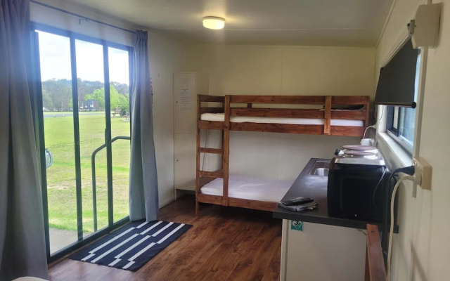 Tiny Away Escape at Granite Belt – Guest Rooms – Storm King