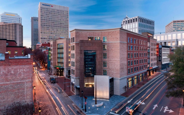 Residence Inn by Marriott Richmond Downtown