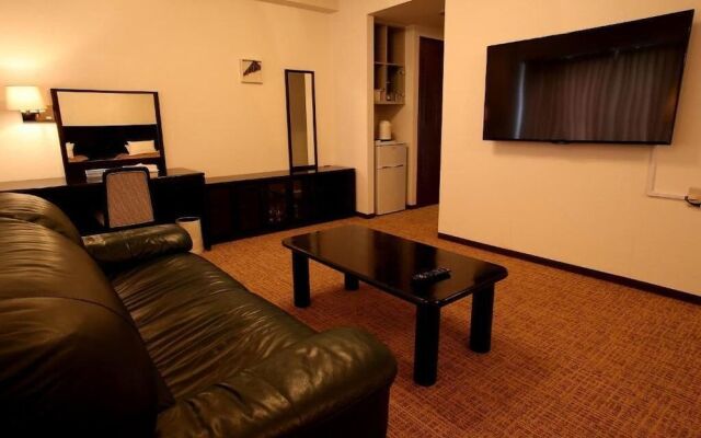 Guest House FUJI-HAKONE LAND - Hostel